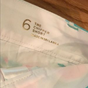 Lilly Pulitzer Shorts - Lilly Pulitzer like new Bermuda shorts size 6 Lilly Pulitzer Shorts - Lilly Pulitzer like new Bermuda shorts size 6